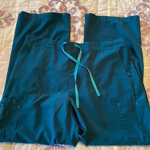 Carhartt Women's Petite XL Cross Flex Utility Boot Cut Scrub Pant Style #C52110P